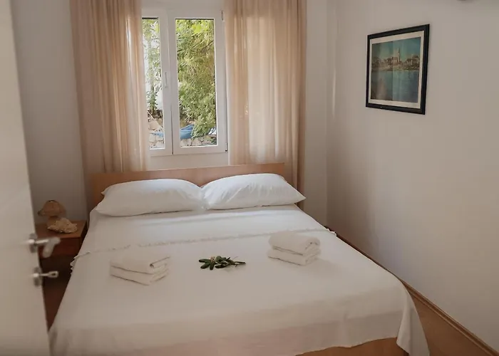 Apartman For Families With Children Orebic, Peljesac - 10048